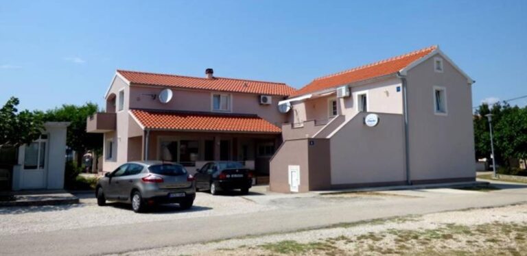 Branko Apartmány Nin, Chorvatsko